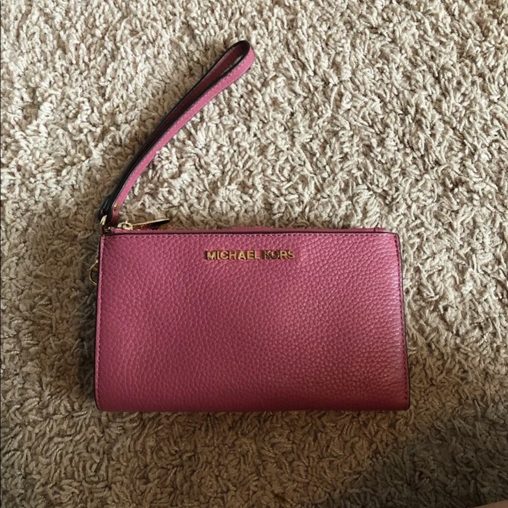 Michael Kors wristlet